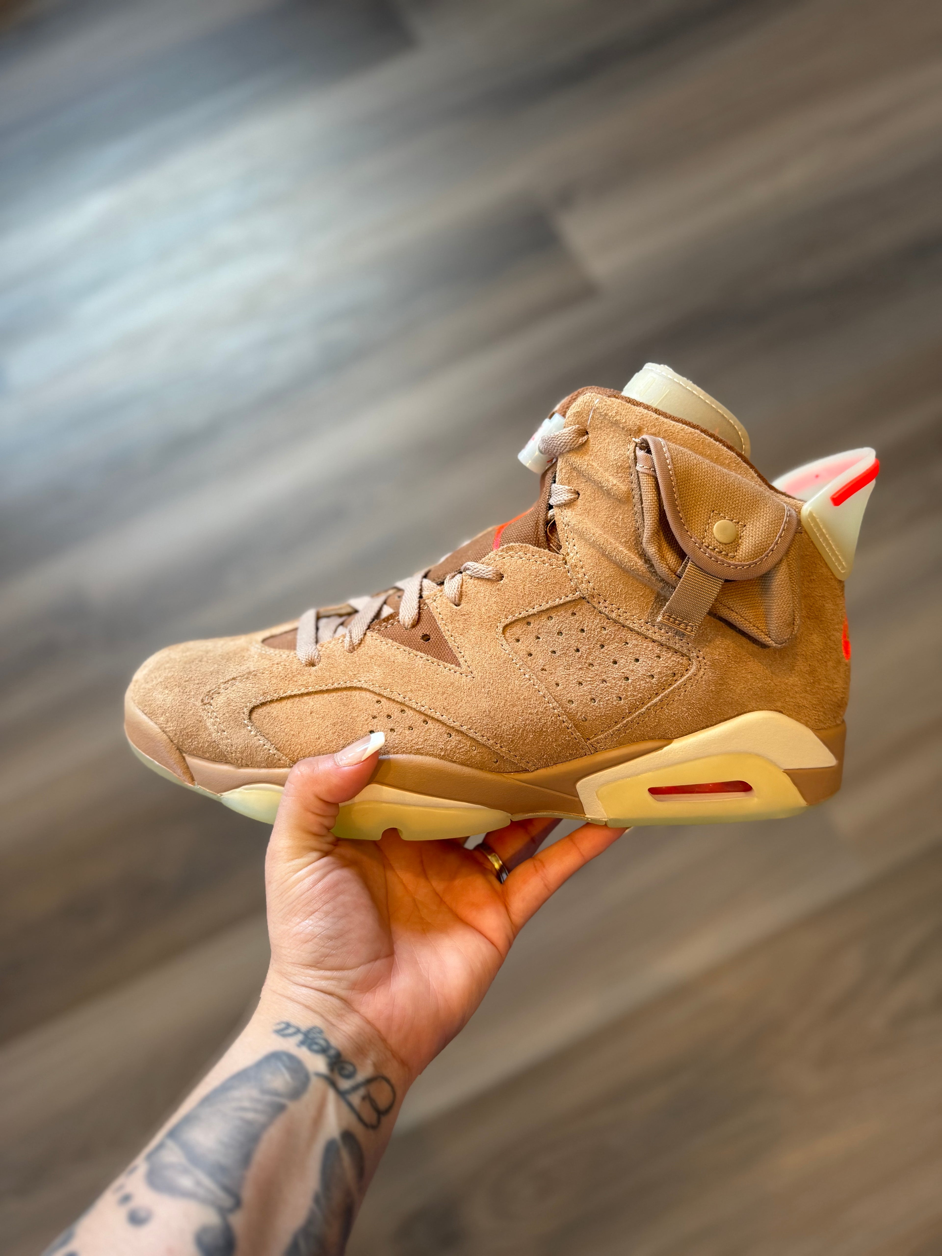 Travis Scott x Air Jordan 6 Retro (British Khaki)